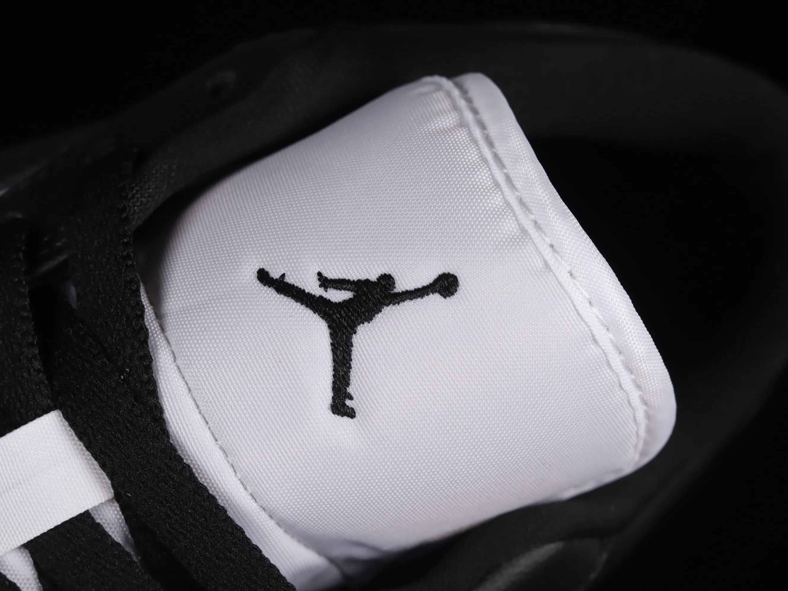 All categories Air Jordan Jordan series basketball shoes Air Jordan 1 Low Z version Air Jordan 1 Low "Panda" AJ1 Joe 1 Panda low-top basketball shoes DC0774-101